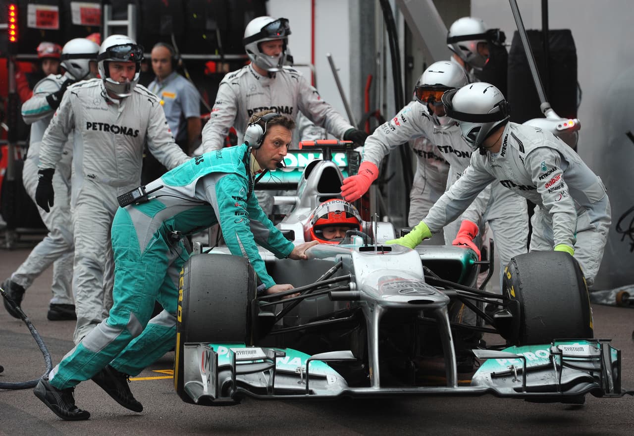 Acabó la temporada en el puesto 13 con 7 retiros a sus espaldas: Australia, China, España, Mónaco, Canadá, Hungría y Singapur.