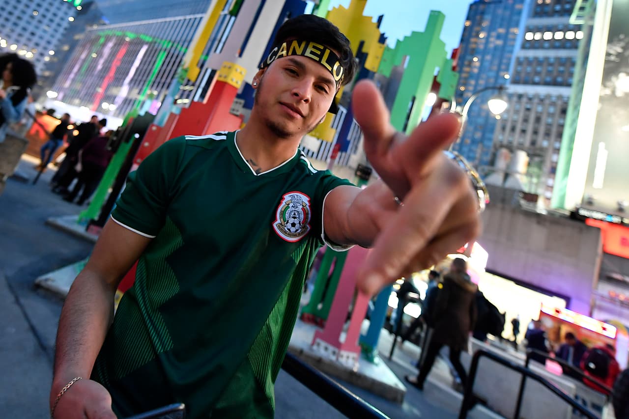 Los mexicanos llegan al Madison Square Garden para el combate entre Saúl 'Canelo' Álvarez y Rocky Fielding.