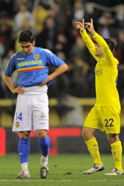 Más tarde, fue el turno del italiano Giuseppe Rossi, quien le dio el empate al 'Submarino Amarillo'.