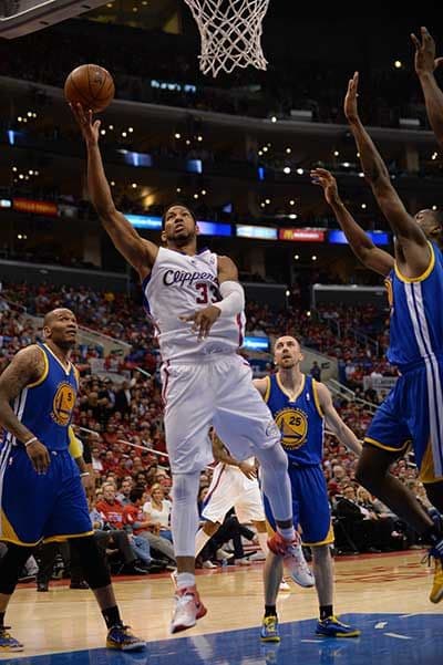 El alero Danny Granger se encargó de ser el sexto hombre del equipo al anotar 15 puntos, mientras que el veterano turco Hedo Turkoglu logró 13 y el base reserva Darren Collison logró un doble-doble de 12 tantos y 10 asistencias.