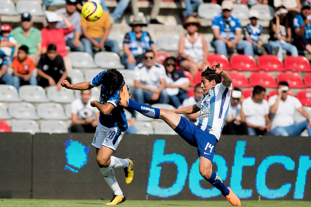 Querétaro y Pachuca dejaron mucho que desear y se tuvieron que conformar con un punto, que no les sirve de mucho.