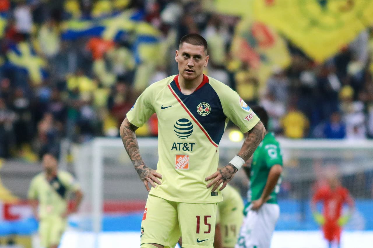 El chileno Nico Castillo poco pudo hacer para evitar el descalabro del campeón de la 
<a href="https://www.univision.com/deportes/futbol/liga-mx/" target="_blank">Liga MX</a>.