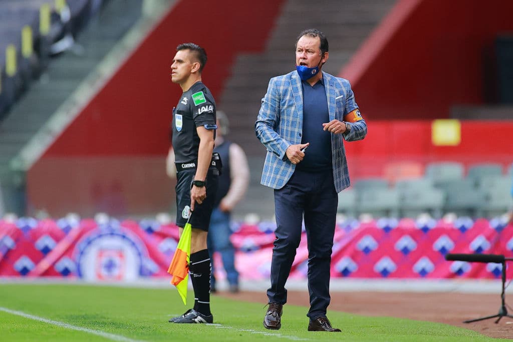 Juan Reynoso se perderá el partido entre Cruz Azul y América