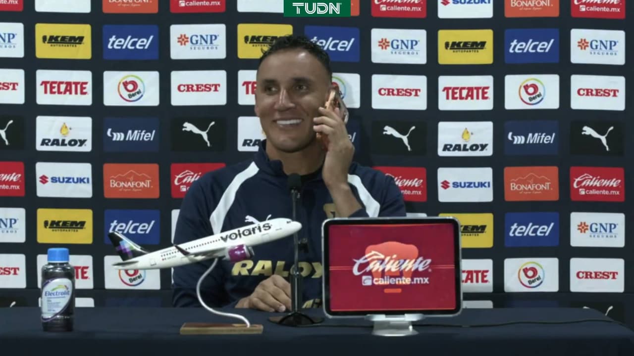 Keylor Navas vive penoso momento con llamada de su esposa en conferencia