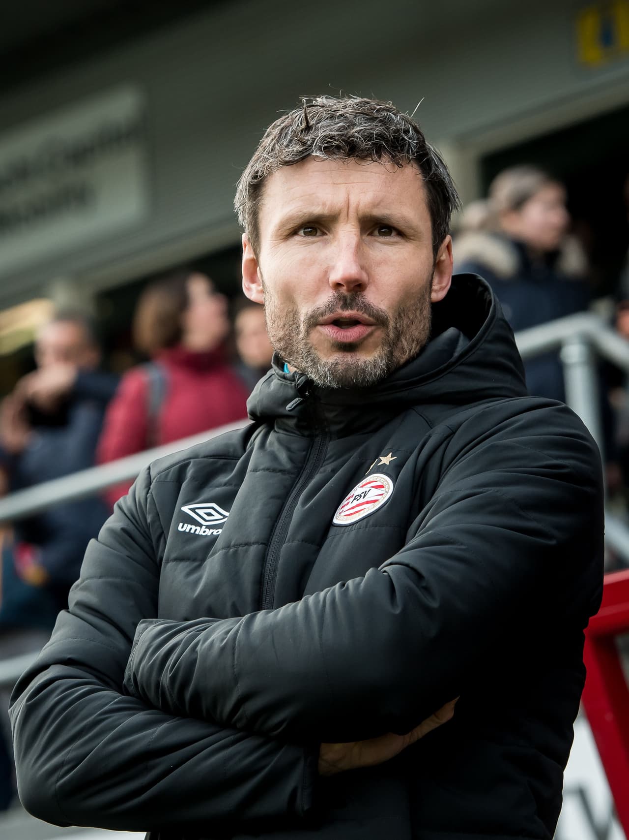 El técnico Mark Van Bommel busca mantener el ritmo ganador que lo tuvo dominante en el comienzo del torneo, pero que ahora extrañan tanto.