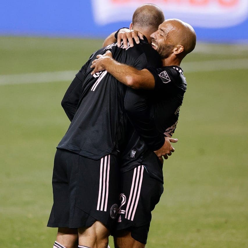 <b>Federico y Gonzalo Higuaín</b> 
<b>(Columbus Crew / Inter Miami)</b> – Federico fue símbolo durante casi una década en la escuadra de Ohio. Luego se reuniría con su hermano en Inter Miami para cumplir el sueño de jugar juntos. Gonzalo fue el goleador impecable que siempre fue en su último aire en el profesionalismo con el Inter.