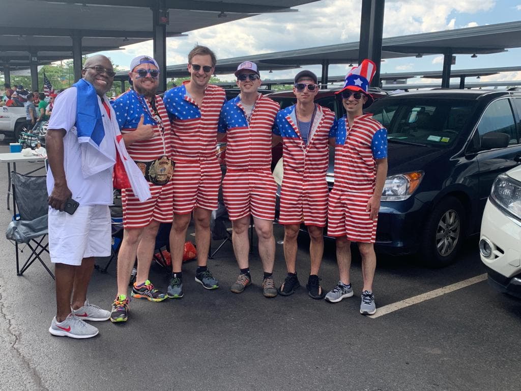 Los alrededores del Lincoln Financial Field de Philadelphia se visten con los colores de Jamaica, Panamá, Estados Unidos y Curazao previo a la jornada de Cuartos de Final de Copa Oro.