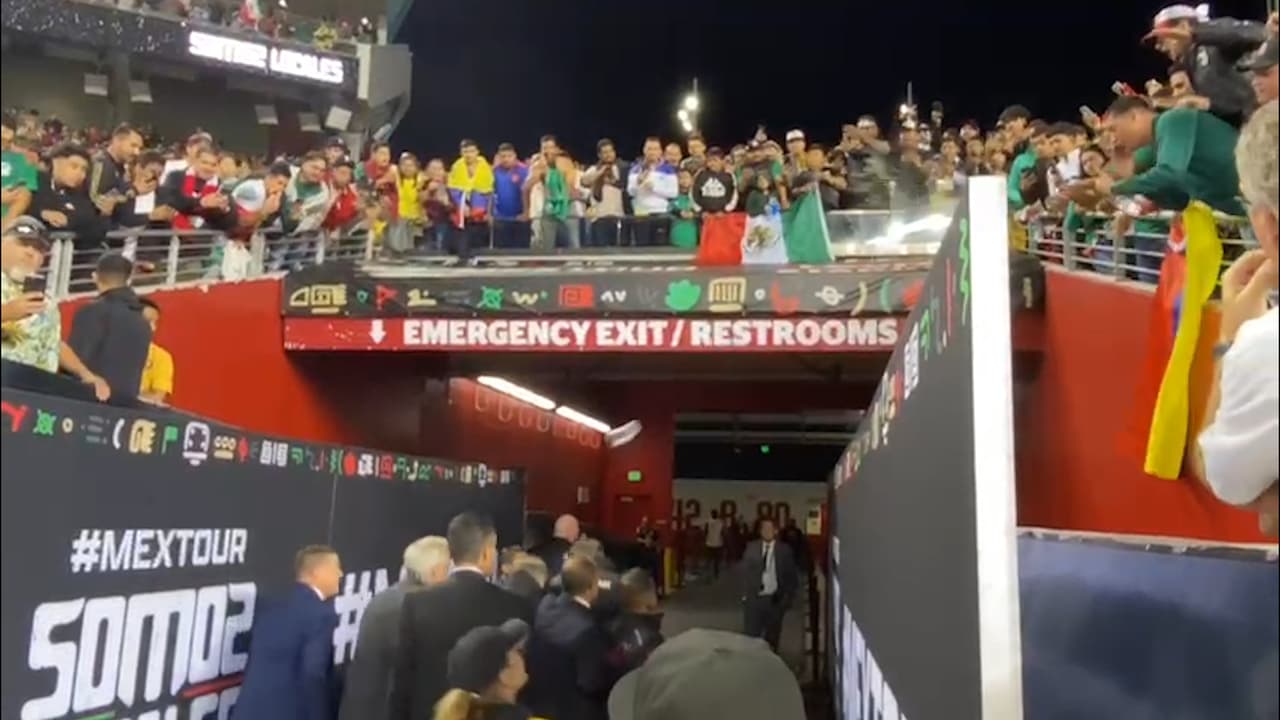 Afición grita "¡Fuera, Tata!" y lo 'bañan' de cerveza tras derrota 