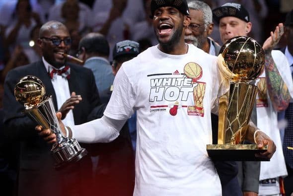 Para la temporada 2012-13 James llegó con más bríos, estableció récords de carrera en porcentaje de tiros de campo y tiros de tres, igual que en rebotes. Se convirtió en el jugador mas joven en conseguir 20.000 puntos, así como 5.000 rebotes y asistencias y fue nombrado MVP por cuarta vez, siendo solo el 5º jugador en la historia en conseguirlo. Todo esto dio como resultado el segundo campeonato de manera consecutiva para LeBron y los Miami Heat al derrotar 4-3 a los San Antonio Spurs.