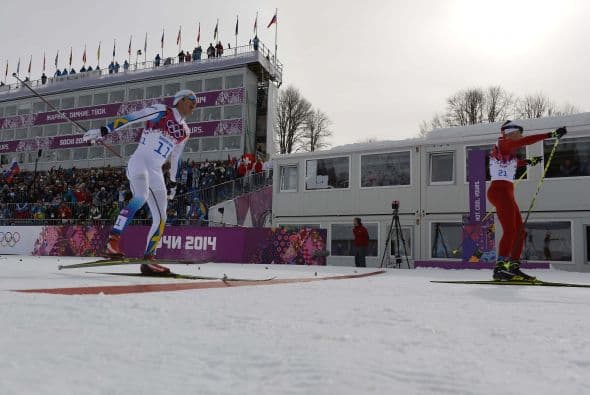 Suiza se impuso en la prueba de los 30 kilómetros de esquí de fondo con Dario Cologna.
