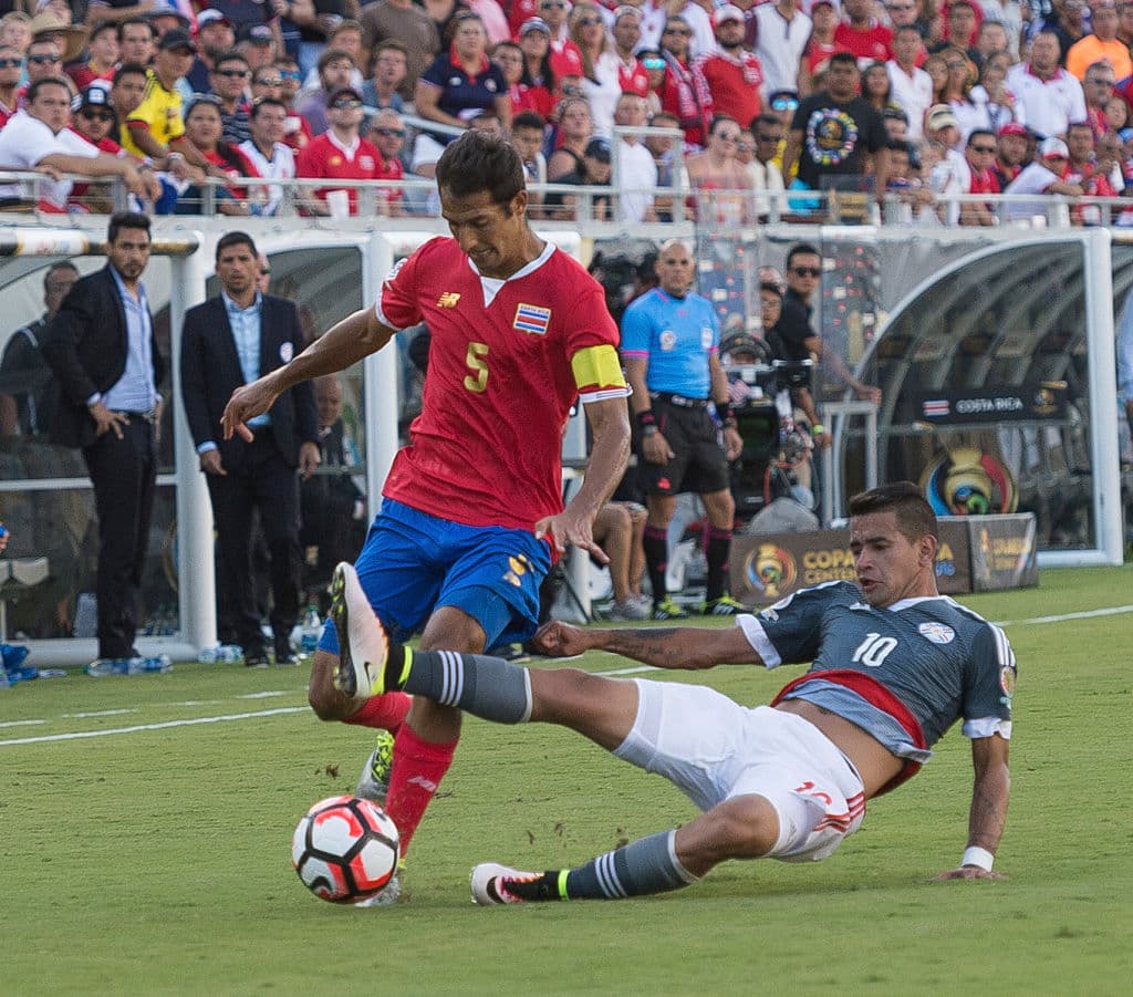 15. Derlis González