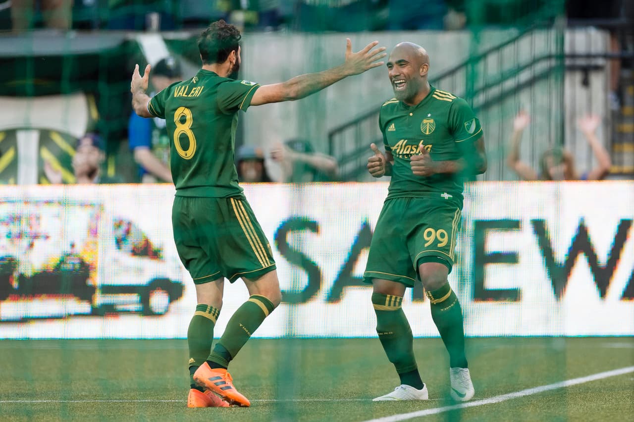Samuel Armenteros se convirtió en el socio de Diego Valeri, aprovechó los pases del argentino para anotar su doblete y darle el triunfo a Portland Timbers.