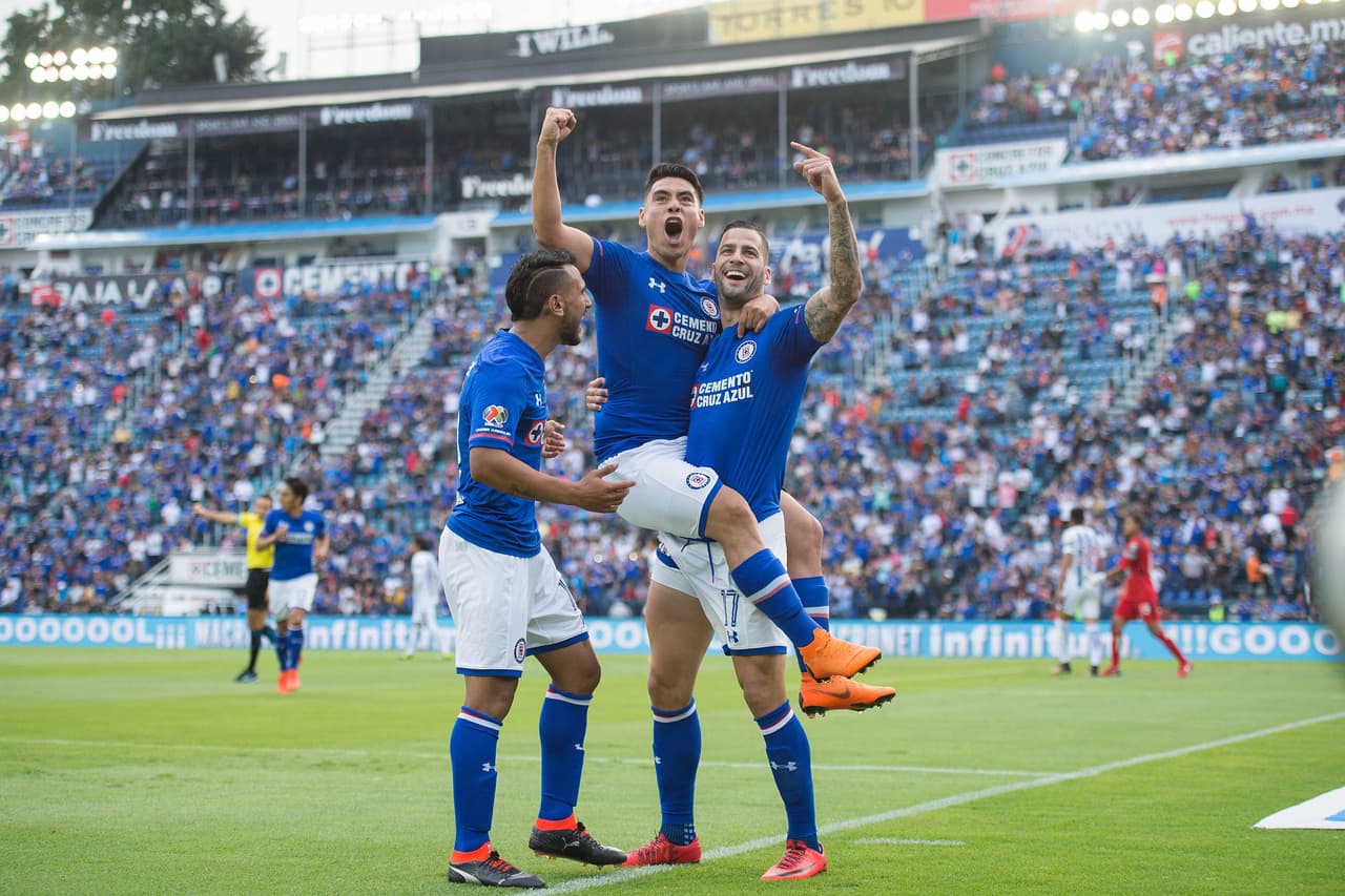 OPINIÓN| Despertó el Cruz Azul, ¿repetirá Caixinha el campeonato como lo hizo en Santos?