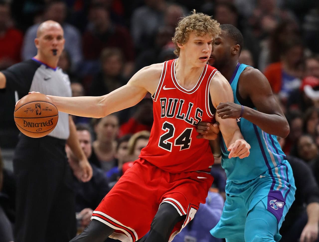 <b>CHICAGO BULLS</b>
<br>PF: Lauri Markkanen
<br>2018/2019: 15.8 puntos, 6.3 rebotes y 1 asistencia por partido.