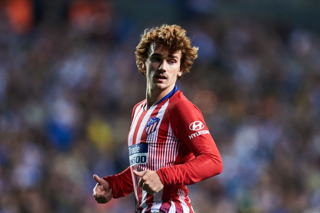 Griezmann tiene dos perros que se llaman Narco y Hooki, de los que presume en las redes sociales.