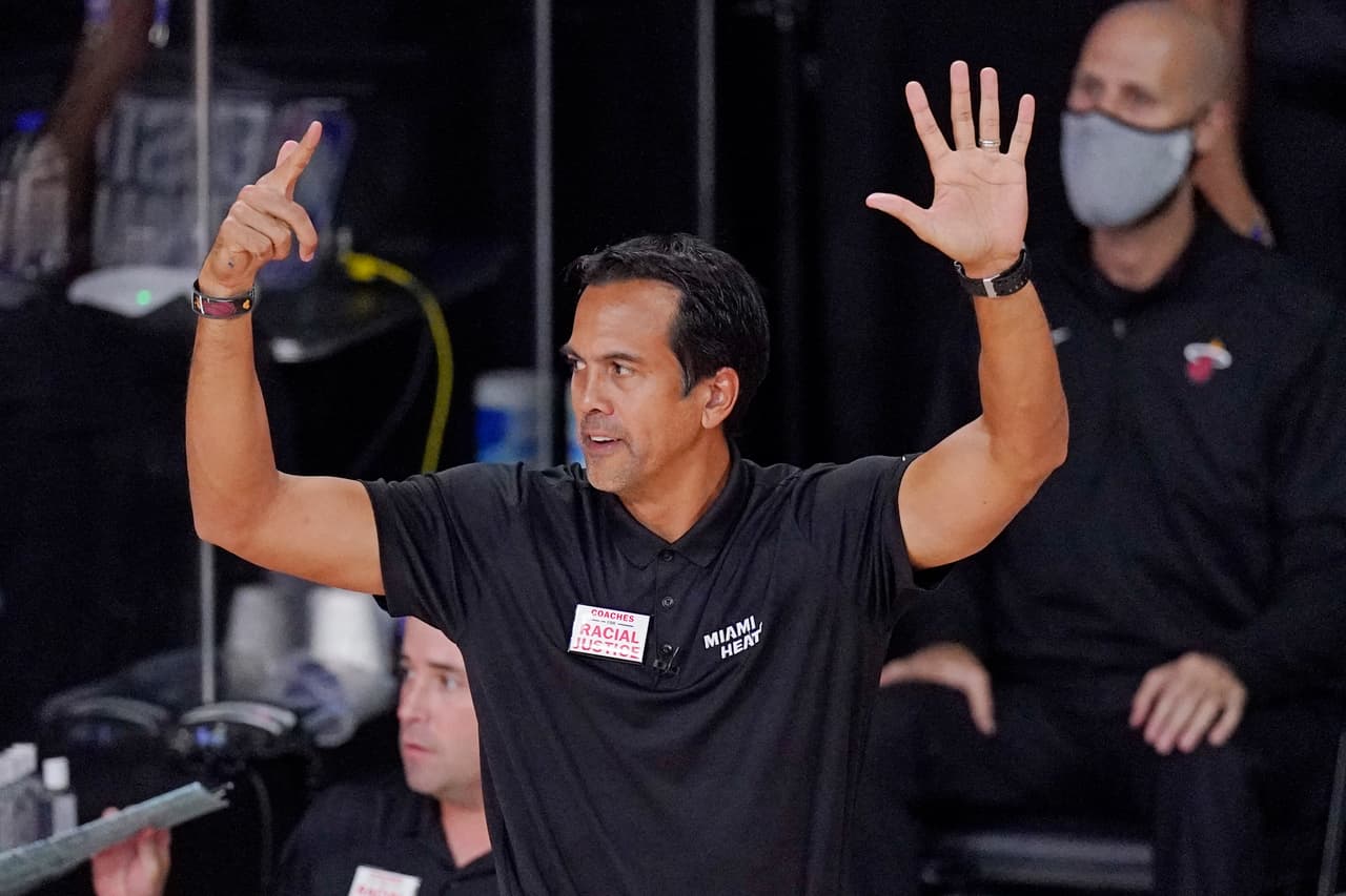 Erik Spoelstra | En la edición 2020 de las finales de la NBA, está llegando a su quinta aparición en finales; su marca es de dos campeonatos por dos derrotas.