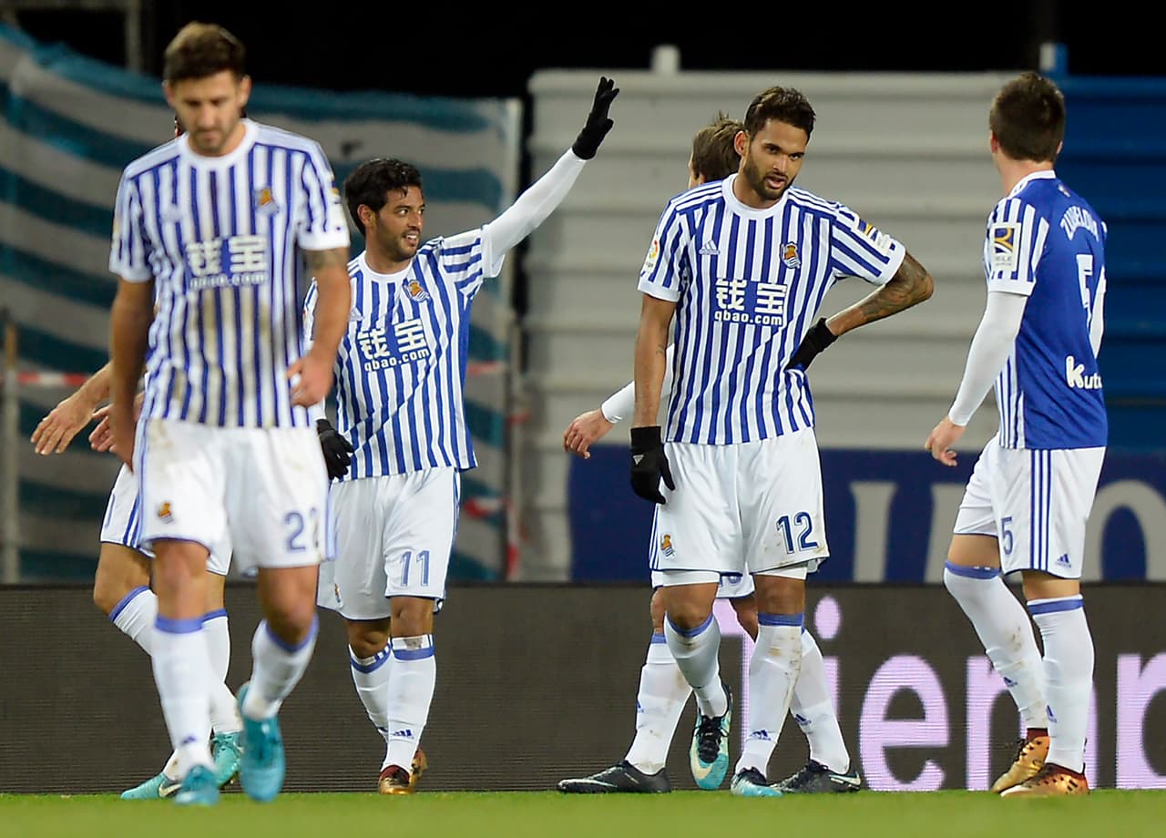 Carlos Vela se despide a lo grande, con gol y triunfo de la Real Sociedad