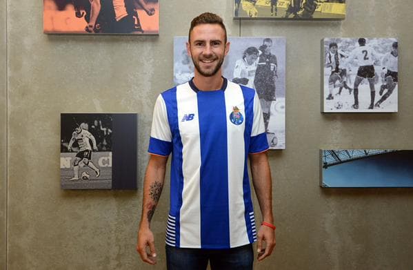 Layún asegura que dejará 'hasta la última gota de sudor' en el  Porto