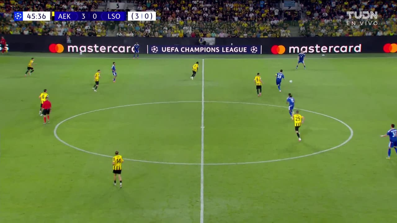 ¡TIRO ATAJADO! disparo por Everton Bala.