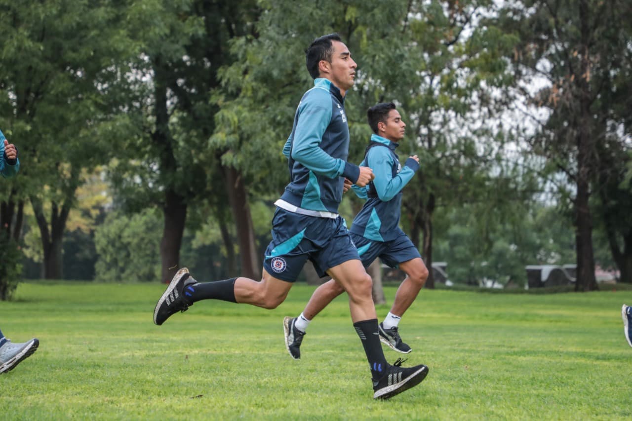 El entrenemiento se dio en el marco de la nueva normalidad, guardano una sana distancia.