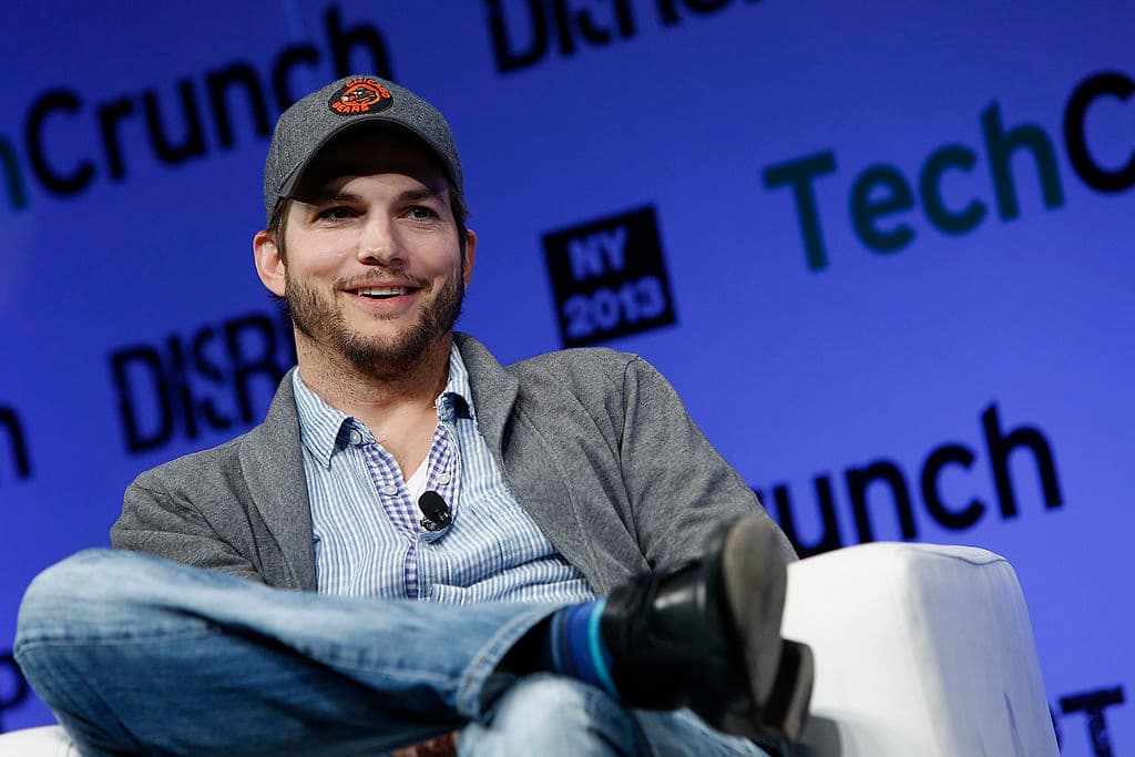 La actividad de Ashton Kutcher en los negocios es interesante.