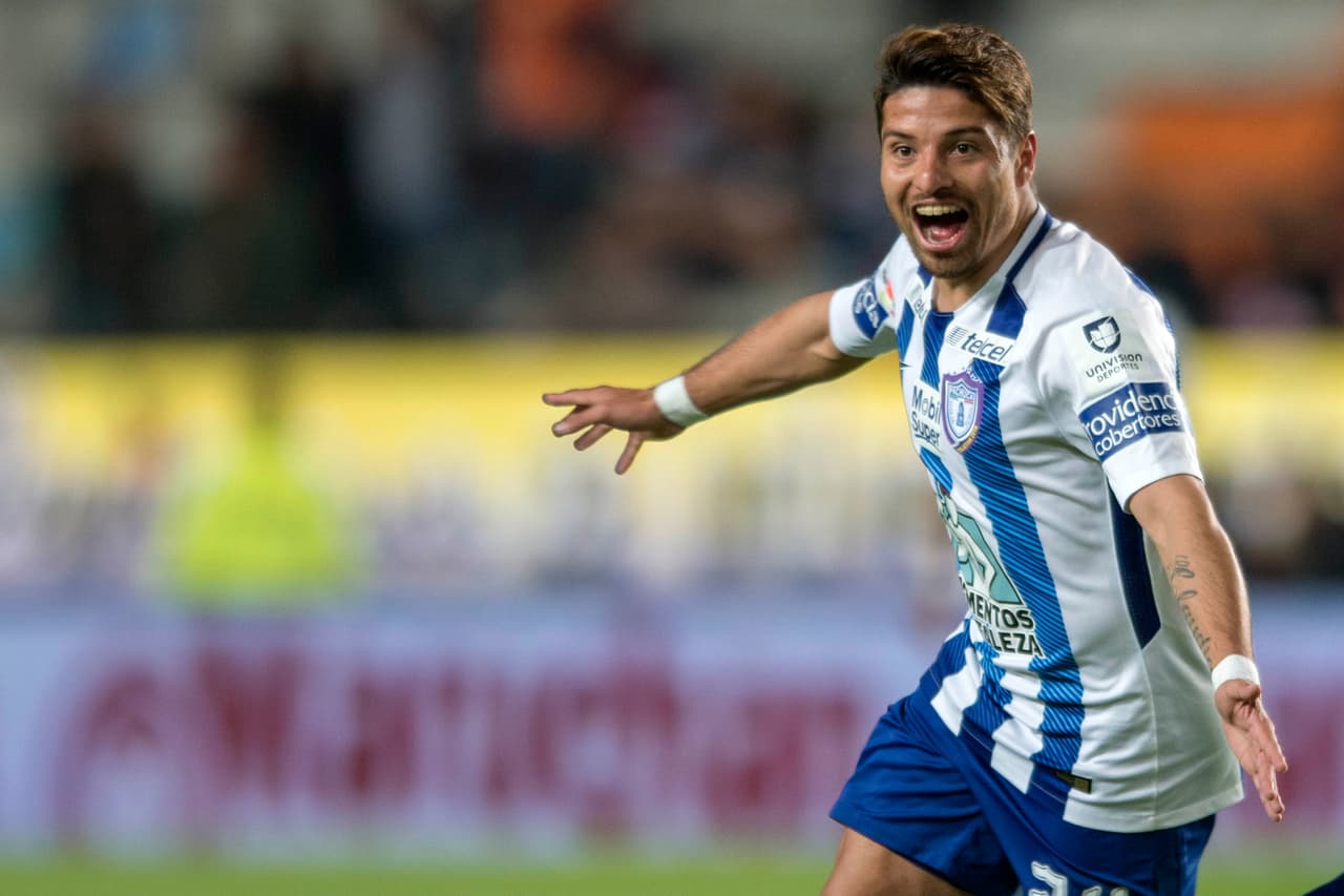 ¡GOLAZO! Sebastián Palacios condujo el balón y metió un 'riflazo' desde fuera del área para igualar las acciones. La estirada de Yarbrough fue inútil.