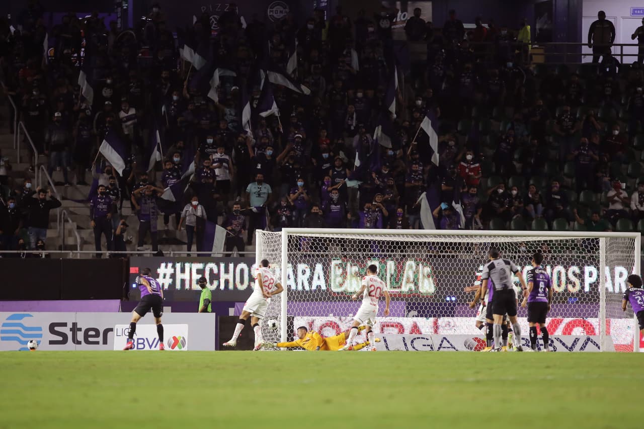 Pero los locales se conformaron con el 1-0 a pesar de haber dominado a Toluca en los primeros 45’.