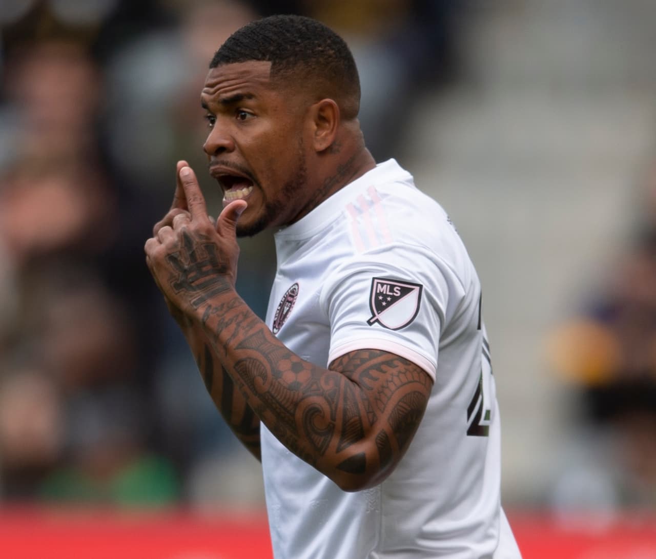 Román Torres presta ayuda en Panamá y se ilusiona con Inter Miami