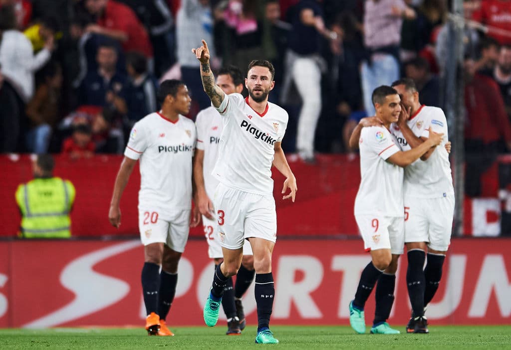El Sevilla F.C. aunque no ha ganado la Champions sí tiene cinco trofeos de la UEFA Europa League y tampoco fue tenido en cuenta en la Superliga Europea.