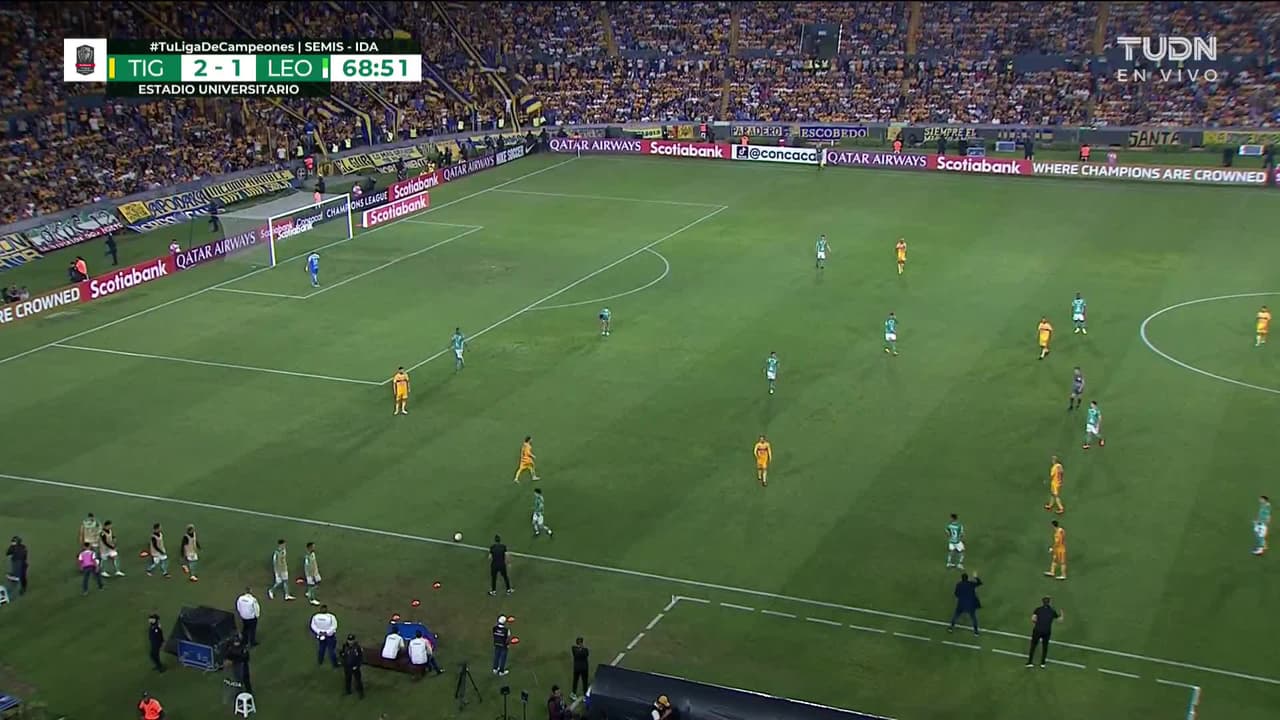 ¡TIRO ATAJADO! disparo por André-Pierre Gignac.