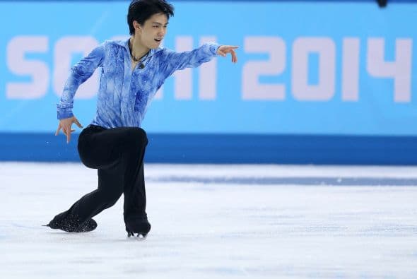 Con 101,45 puntos, Hanyu afrontará mañana, viernes, el desenlace de la prueba con una ventaja de 3,93 puntos sobre el canadiense Patrick Chan, triple campeón mundial, los últimos tres años, y medallista de bronce hace cuatro en los Juegos de Vancouver (Canadá). EFE