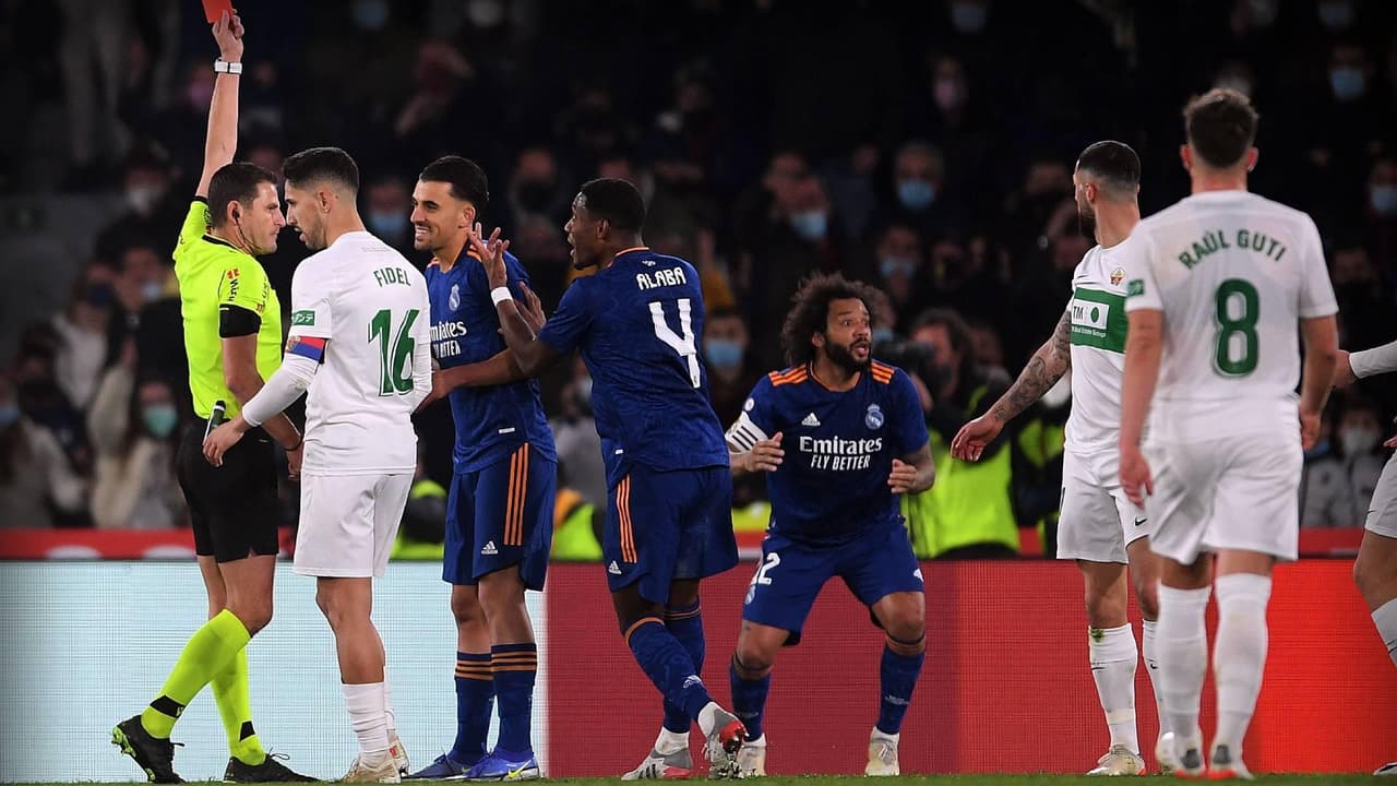 Marcelo al arbitro que lo expulsó: “Eres muy malo”