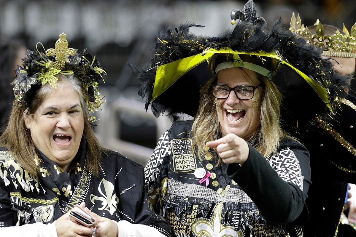 Las fanáticas de los Saints saben que se acerca el tiempo de celebración en New Orleans.