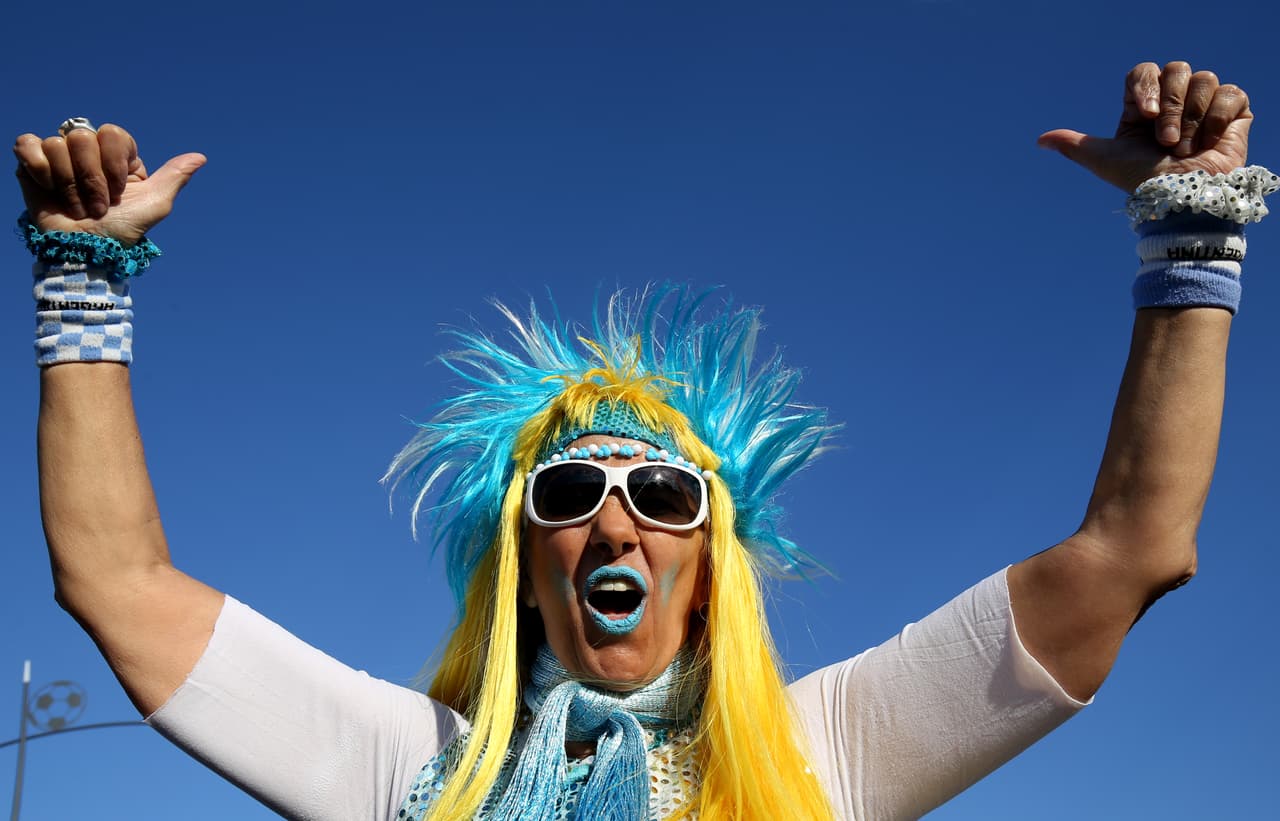 Los fanáticos de Argentina se aferran a la capacidad de Lionel Messi en su duelo contra Croacia, cuyos hinchas también hacen parte del colorido en el segundo partido de ambos equipos en Rusia 2018.