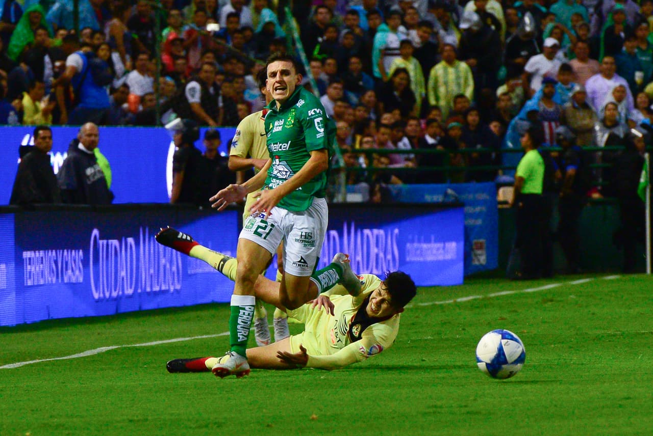 Cerato fue uno de los hombres más incisivos de León y quien creó la opción para el penal con el que Boselli se metió en la historia. (Imago 7)