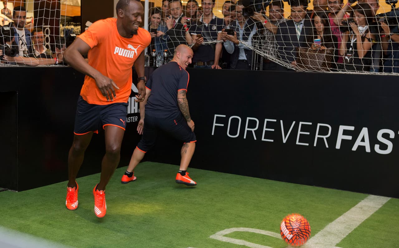 El amor de Usain Bolt podría tener una oportunidad como profesional, pues Burton Albion de la segunda división de Inglaterra le permitiría probarse, según admitió el presidente del club.