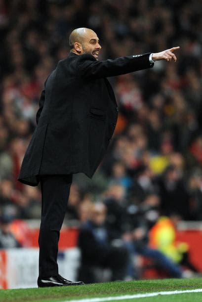 Guardiola daba constantes instrucciones como presagio de lo que se venía.