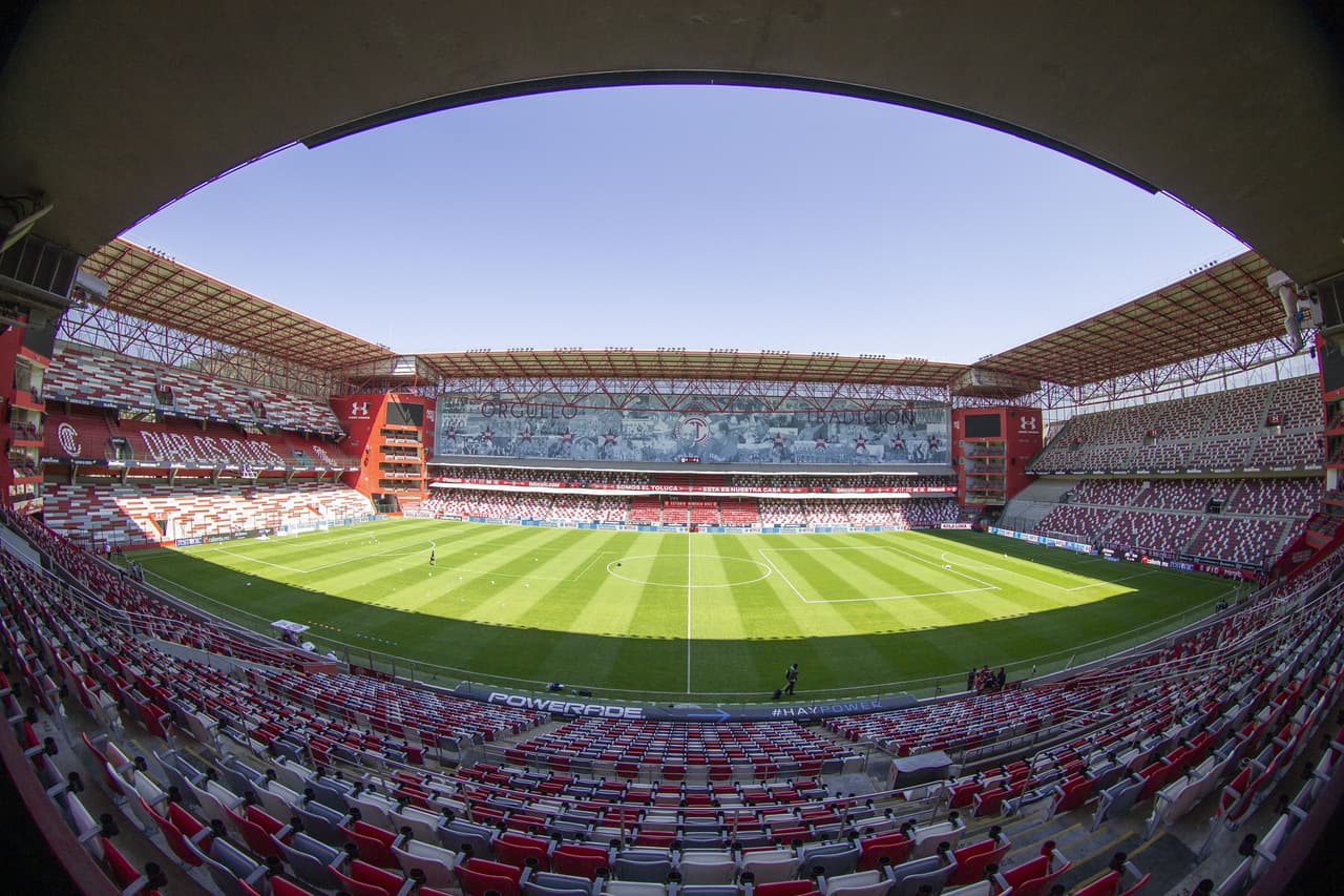 El estadio Nemesio Diez con una panorámica sin aficionados dentro del estadio.