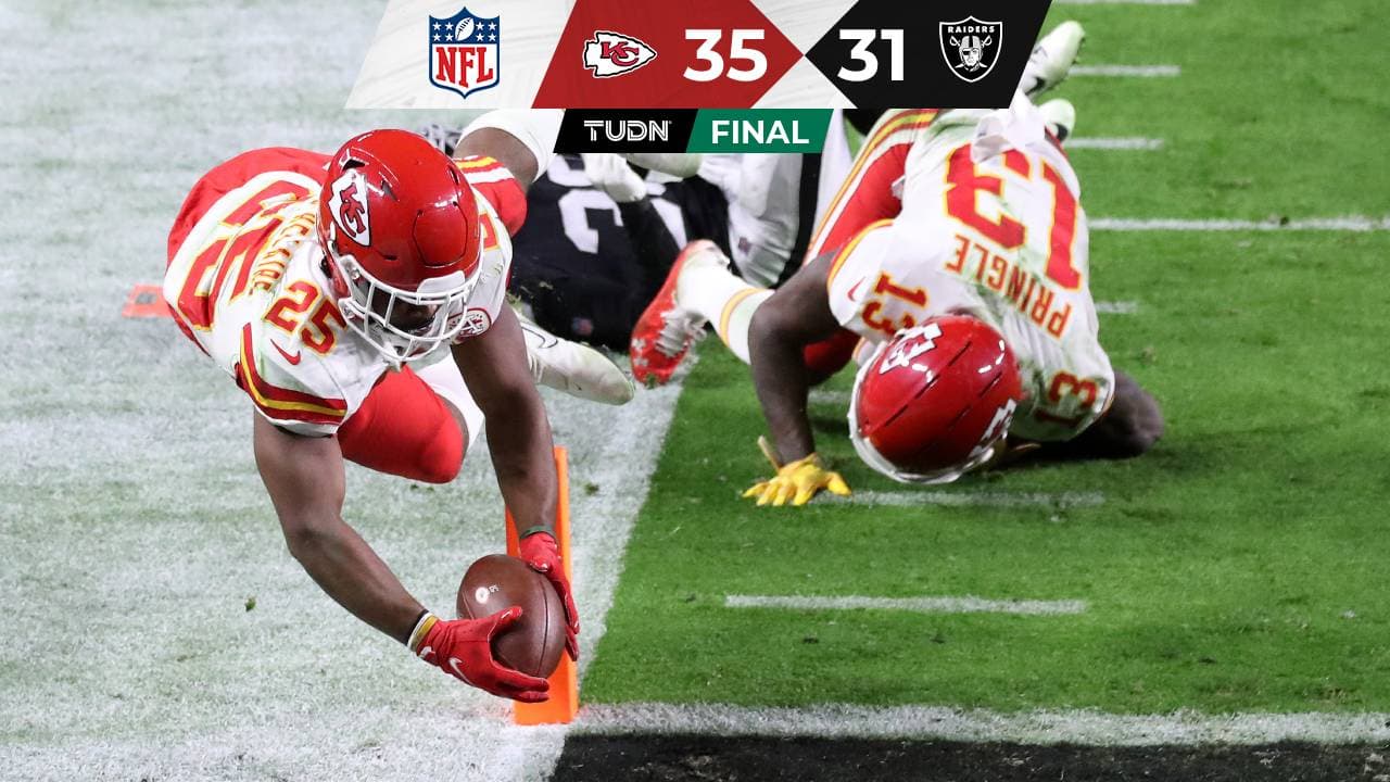 Chiefs luce esencia de campeón y remonta ante Raiders