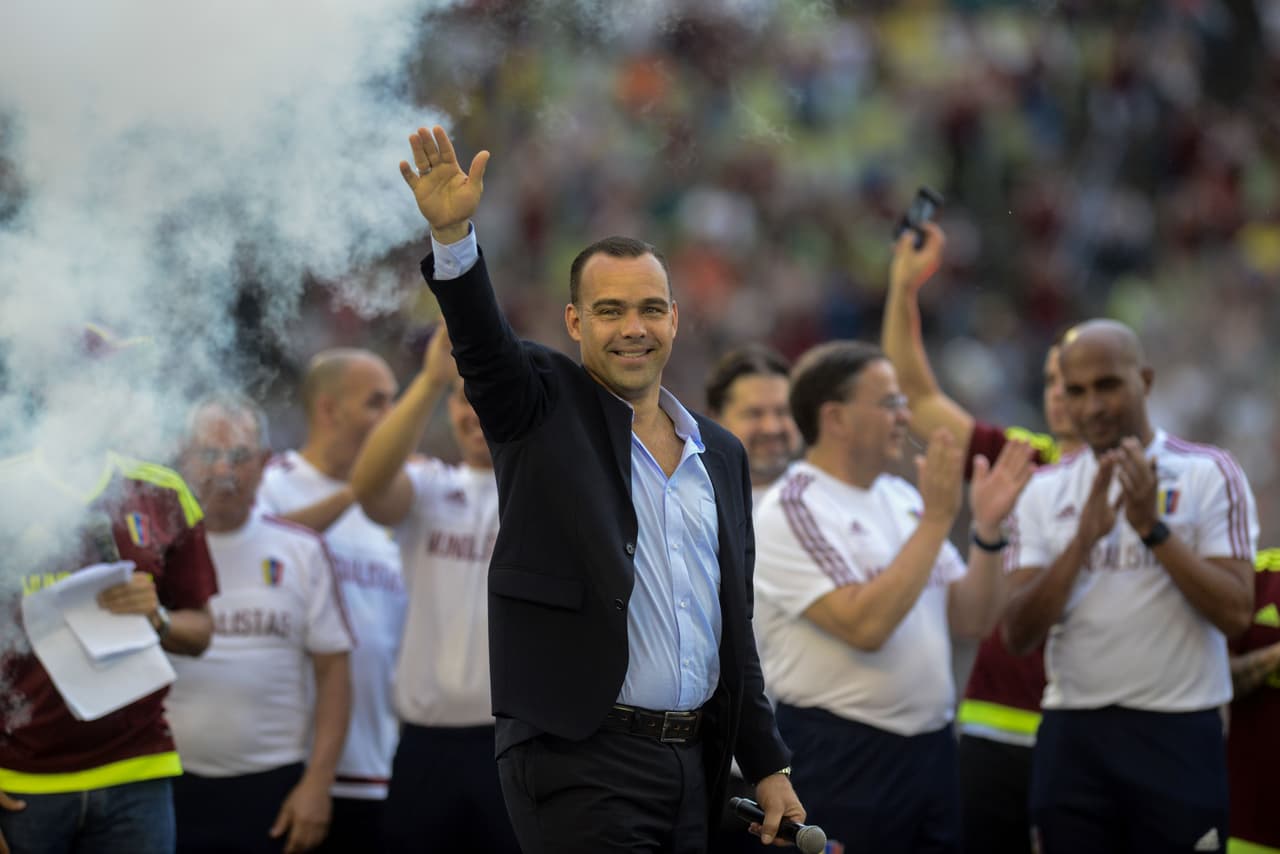 Rafael Dudamel, coach of the Venezuelan Under-20 national team -- runner-up at the U-20 World Cup in South Korea -- acknowledges fans gathering at the Olympic Stadium of the Central University of Venezuela to welcome the squad, in Caracas, on June 13, 2017. / AFP PHOTO / Federico PARRA (Photo credit should read FEDERICO PARRA/AFP/Getty Images)