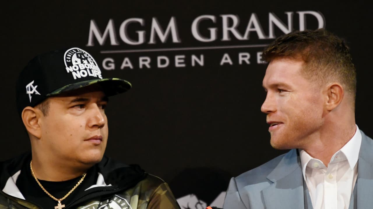 Eddy Reynoso arremete contra detractores del 'Canelo'