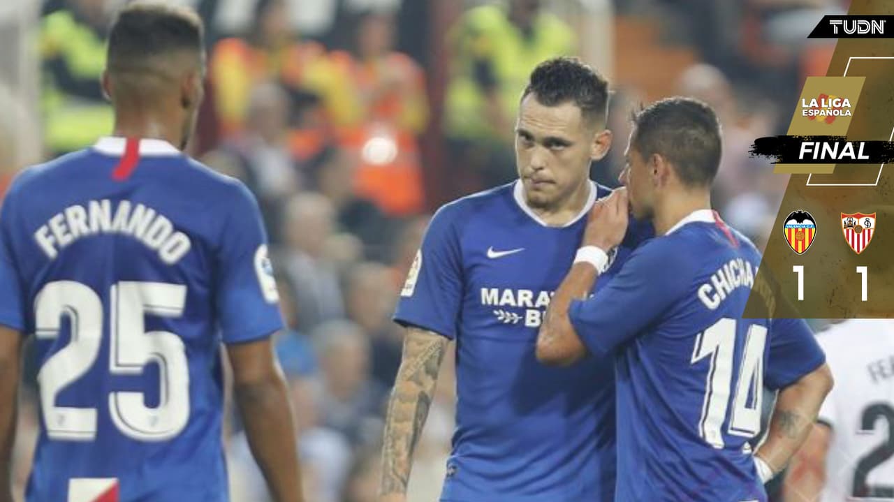 Con Chicharito titular, el Sevilla empató con el Valencia 