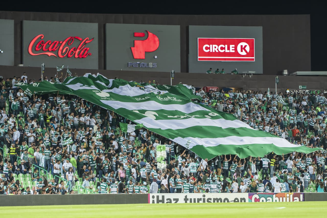 Santos no pudo en su casa y quedó eliminado tras caer 3-6 en el marcador global.