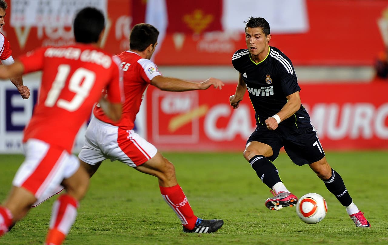 La presencia de las estrellas a nivel mundial en Murcia hacen que la posibilidad de crecimiento como negocio sea rentable. Real Murcia es el equipo con más títulos en Segunda División con nueve.