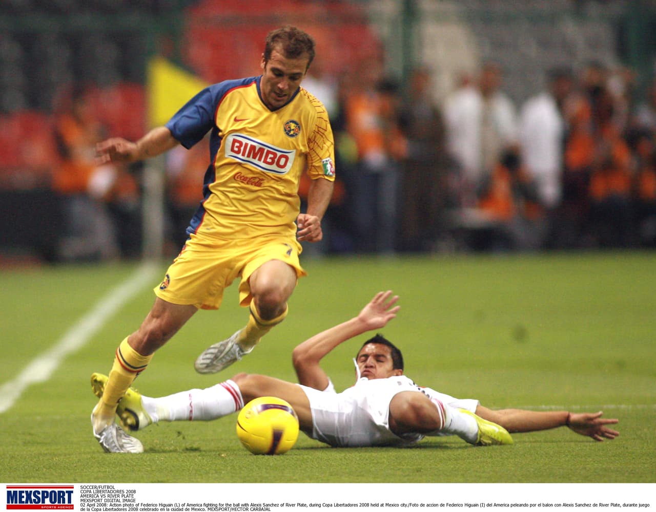 Federico Higuaín. Hermano de Federico ‘Pipa’ Higuaín, llegó al futbol mexicano en calidad de préstamo, procedente del Besiktas JK. Actualmente juega en el Columbus Crew de la MLS.