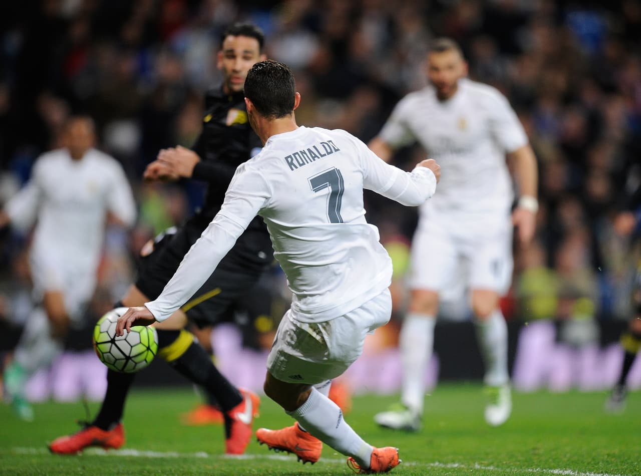 Ronaldo tendría su revancha minutos después al anotar el segundo gol del Real Madrid en un centro donde cerraría la pinza a unos metros del arco.