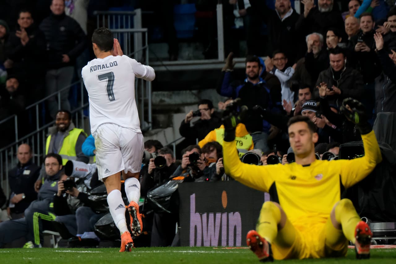Cristiano se reivindicaba con su afición y daba mayor tranquilidad al Real en el marcador para sobrellevar el partido.