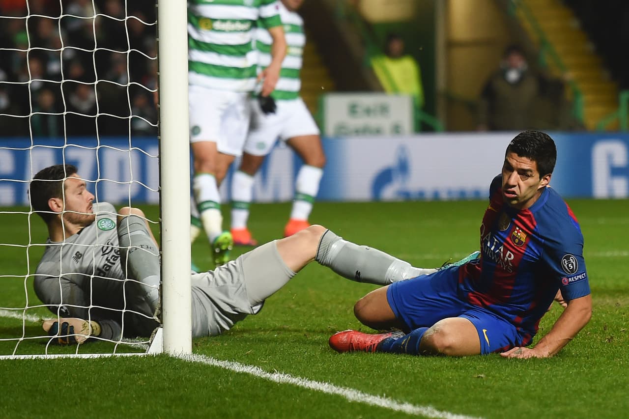 Luis Suárez, a diferencia de un Messi eficaz, no pudo aportar en el marcador a favor de Barcelona en Escocia.