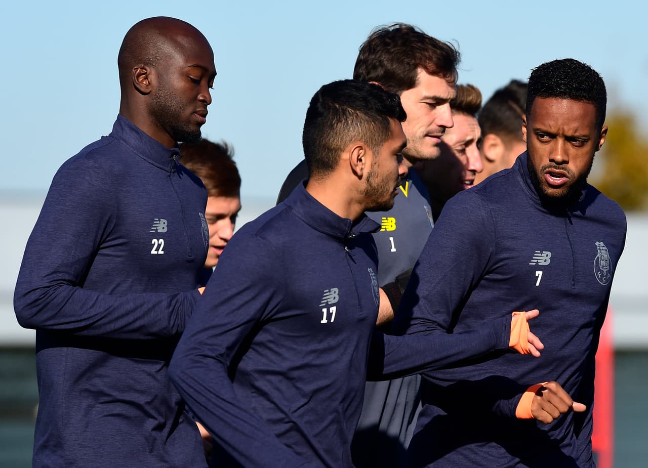 Otro de los que llegó al 
<i>Dragao</i> con Casillas fue Jesús Corona, en compra definitiva desde el Twente de Holanda. El Tecatito aún se mantiene en el equipo junto al estelar español.