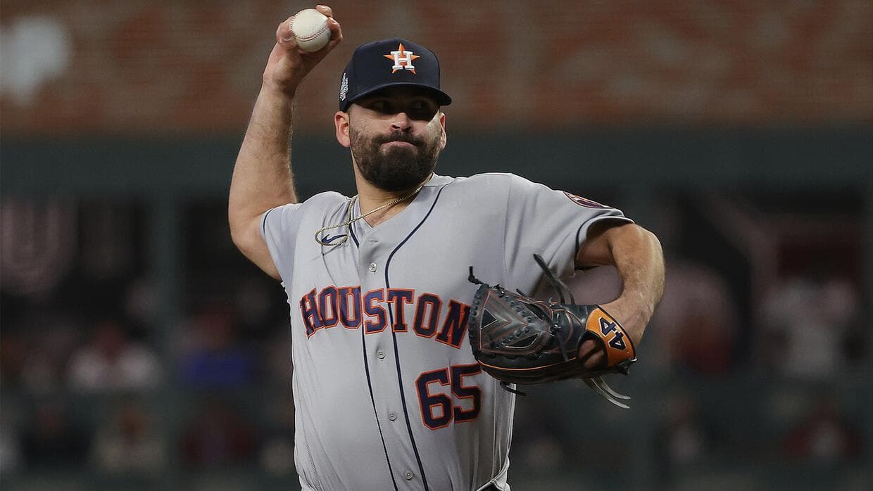 José Urquidy, el pitcher latino con más triunfos en Serie Mundial